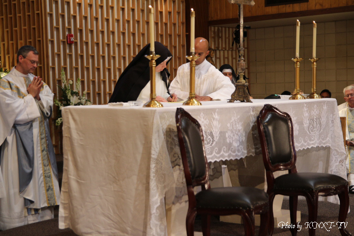 05 Signing of the Religious Profession - Sr. Mary Magdalene