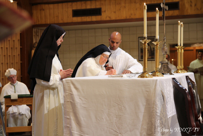 06 Signing of the Religious Profession