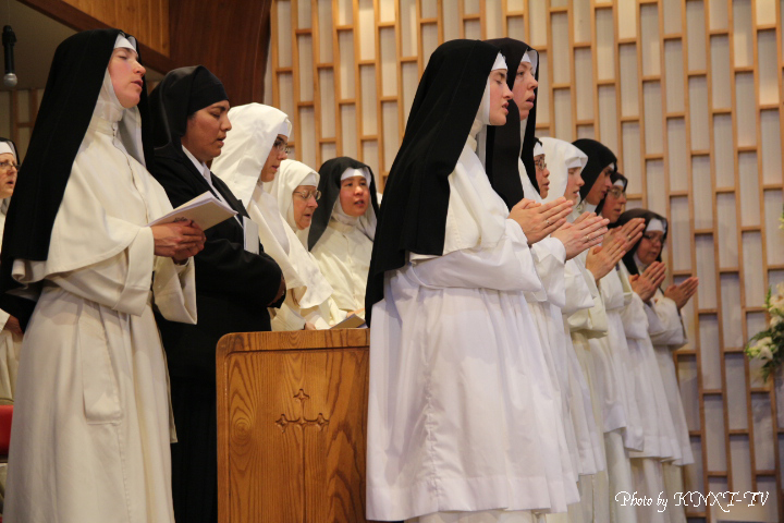 23 Liturgy of the Eucharist - Norbertine Sisters